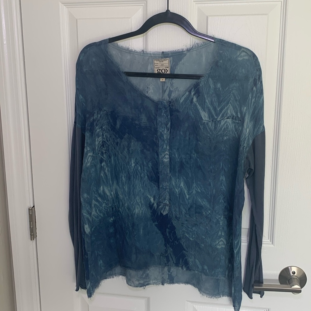 Go Silk blue top size small